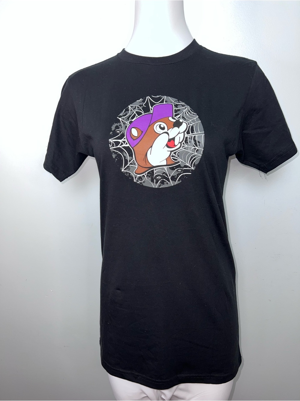 Buc-ee’s Halloween 2025 Glow in the Dark T-Shirt Black Size Small